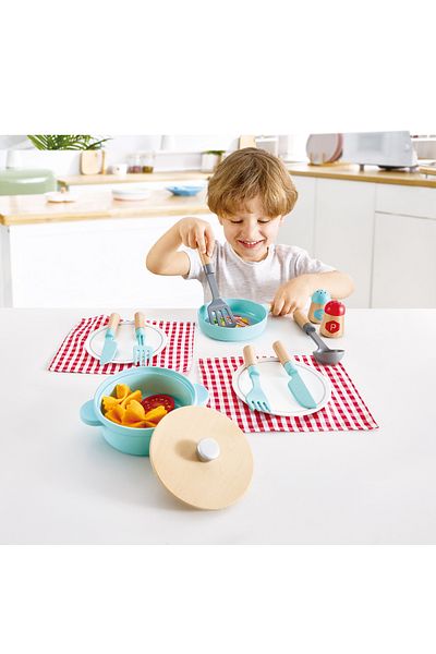 Hape Toy - Little Chef Playset For Cooking And Serving (21 PIECES)