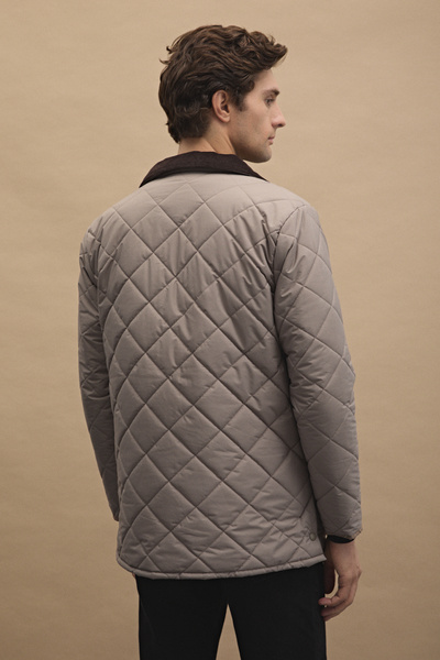 AJ 81 Kapitone Basic Mont - Bej