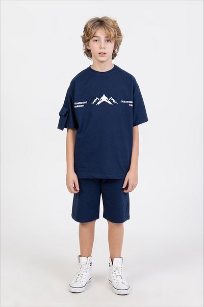 Ruhat Kids Boy's Oversized Shorts with Front Printed T-Shirt and Necklace Double Set
