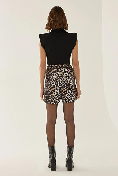 Hiccup Yüksek Bel Leopar Desenli Mini Şort