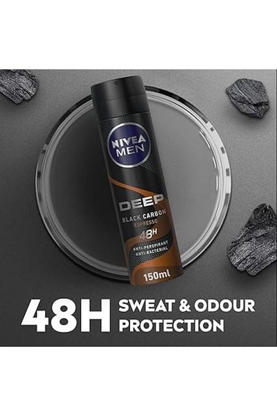NIVEA بخاخ مزيل العرق للرجال من دييب بلاك كاربون مضاد للبكتيريا برائحة الإسبريسو 150 مل × 3