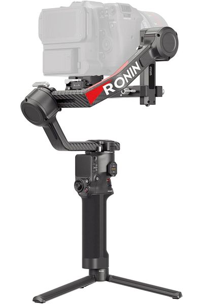 DJI RS 4 Pro، مثبت ثلاثي المحاور لكاميرات DSLR وكاميرات السينما