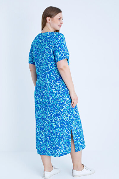 İntensive Desenli Kısa Kollu Yırtmaçlı Büyük Beden Pamuklu Elbise