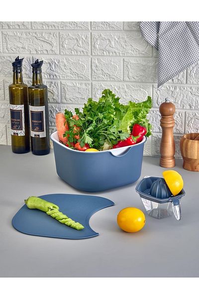 ray plastik Professional Prep Set of 4: Cutting Board, Mixing Bowl, Strainer, Lemon Holder - Blue