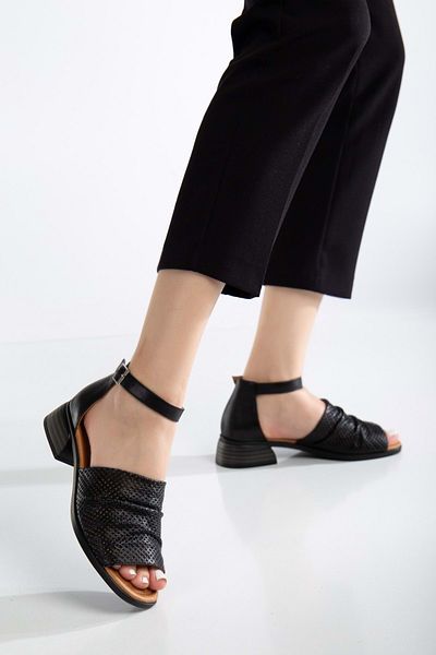 ANALİN SHOES Sandale de damă din piele naturală neagră cu bretele cu toc mic