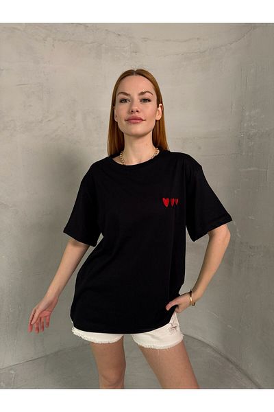 Cappmoda T-911 Tricou din bumbac cu mânecă scurtă brodat cu inimă roșie neagră