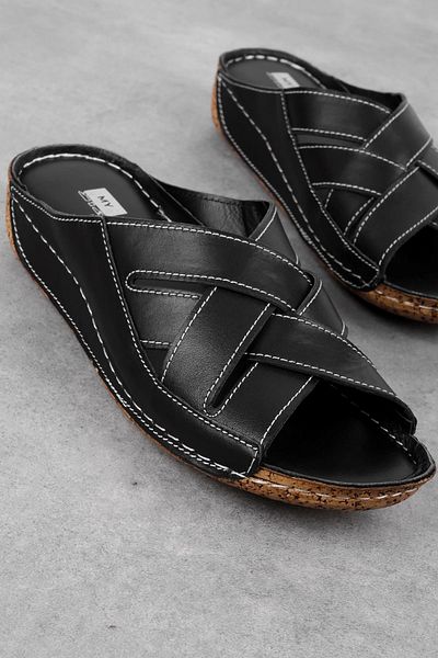 Lal Shoes & Bags Γυναικείες παντόφλες από γνήσιο δέρμα πορτοκαλί και μαύρο δέρμα σε σχέδιο σταυρού