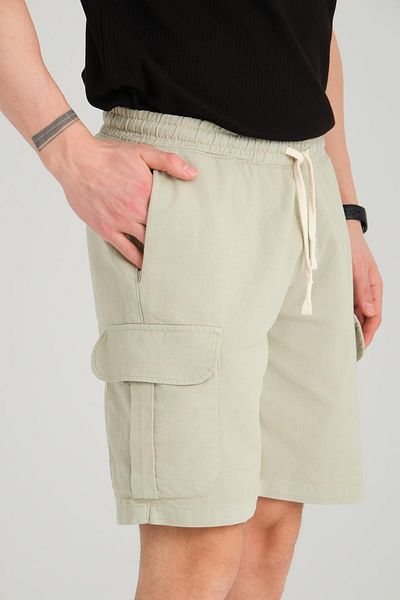 Store Men's 100% cotton cargo shorts - comfortable and functional design, ideal choice for summer