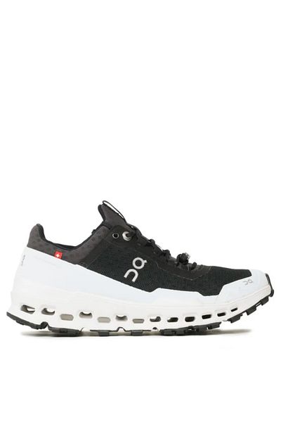 On Running حذاء رياضي نسائي - Running Cloudultra 44.99538 أسود/أبيض