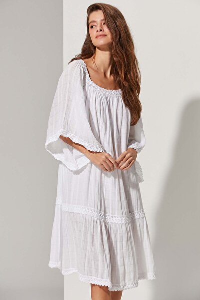 White By Nature Square Collar Loose Sleeve Dress