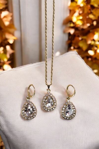 EUROMODA Zircon Stone Drop Design Necklace and Earring Jewelry Set
