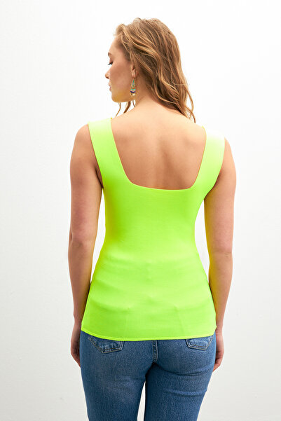 Bipantolon Γυναικείο νέον κίτρινο βασικό τετράγωνο γιακά αμάνικο μπλουζάκι με χοντρό λουράκι καλοκαιρινό/χειμωνιάτικο πλεκτό εσώρουχο