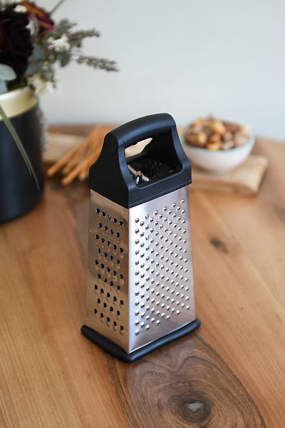 Hagen Multifunction Manual Grater Never Rust Stainless Steel Grater Premium Quality Metal Hand Grater Kitchen Grater