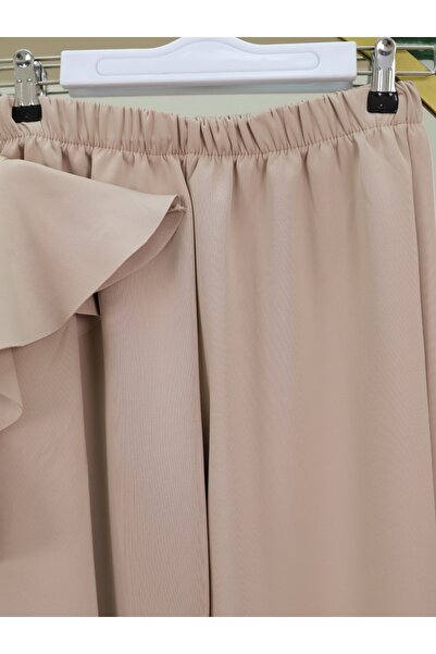 Modamorfo Beige Button Detailed Stand Collar Shoulder Scuba Suit