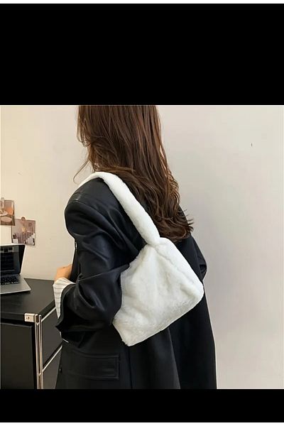 GENÇ MODA Welsoft Plush Bag