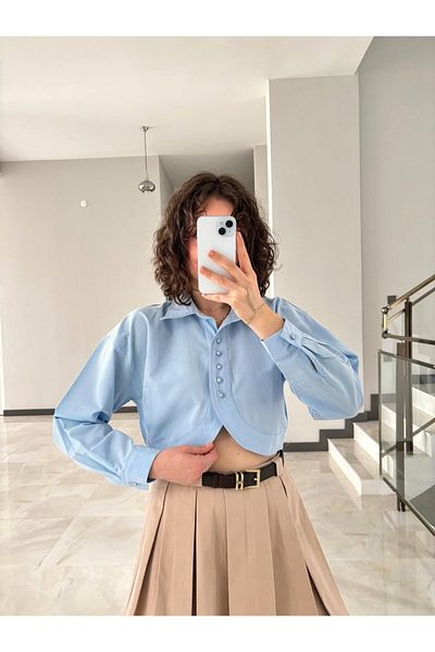 Butik Cămașă crop cu nasturi