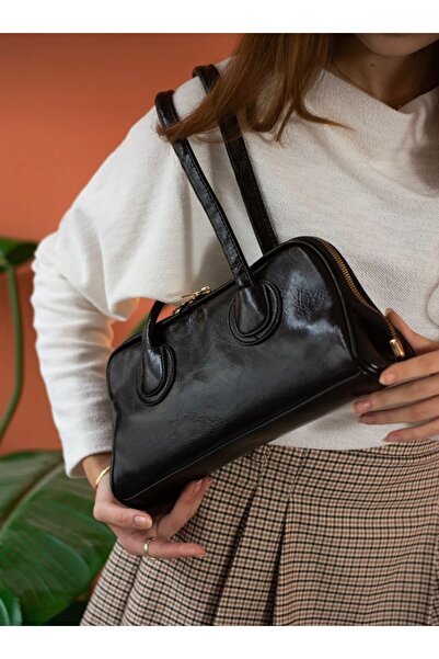 KOÇAK ÇANTA Стилна чанта за ръка и през рамо от багет с дълги дръжки