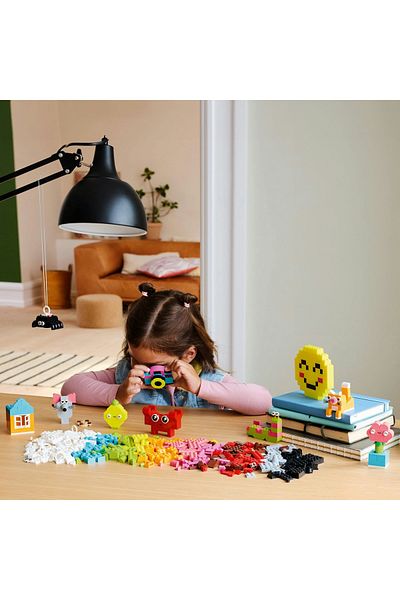 LEGO Set LEGO Classic - Cutia creativitatii si a veseliei (11042)