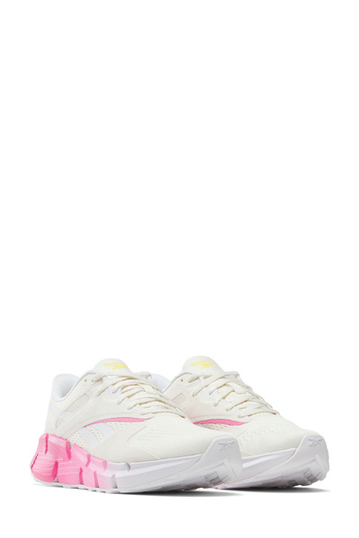 Reebok ZIG DYNAMICA 5 Жіночі бігові кросівки бежевого кольору