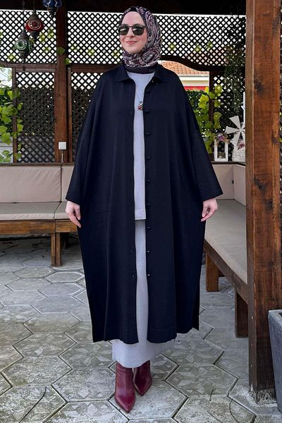 Rabia Şamlı Μαύρο Πλεκτό Ζακέτα Poncho