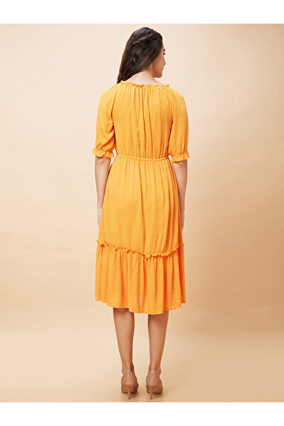 Globus By Styli Solid Round Neck Ruffled Hem Midi Dress