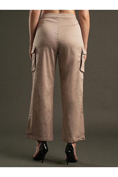 Globus By Styli High Rise Relaxed Fit Flat Front Cargo Pants