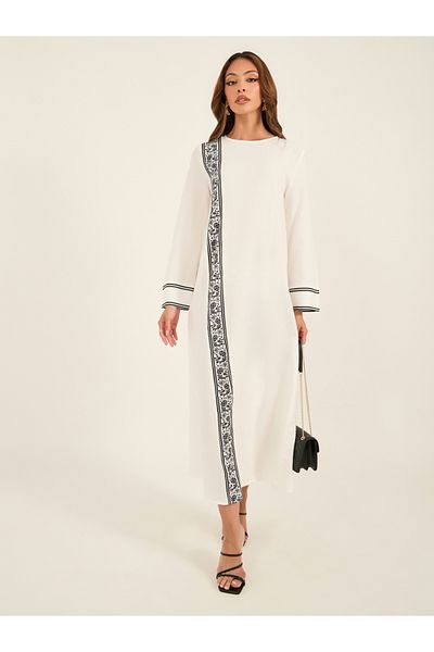 Keenly By Styli Textured Floral Printed Panel Round Neck Jalabiya