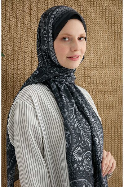 Fatma Atasoy Amelia Gray Ethnic Pattern Shawl