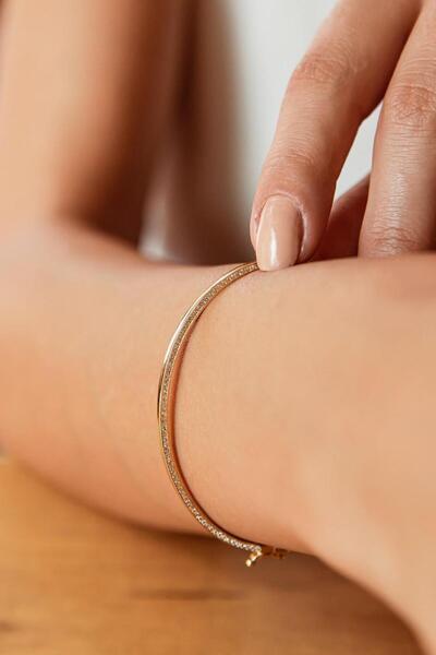 SEMİZ KUYUMCULUK Kenar Taşlı Düz Altın Bilezik