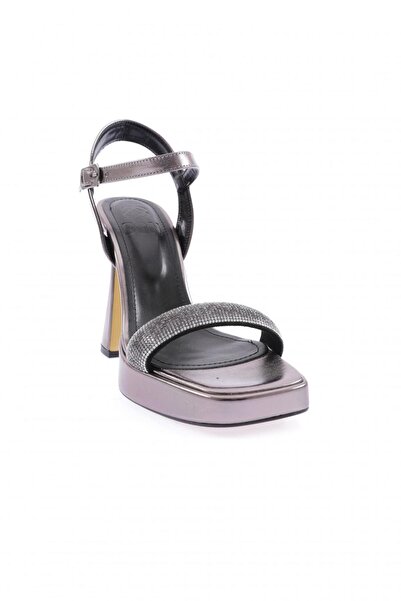 DGN 3588-23Y Kadin Kristal Taşli Bantli Kalin Topuklu Sandalet