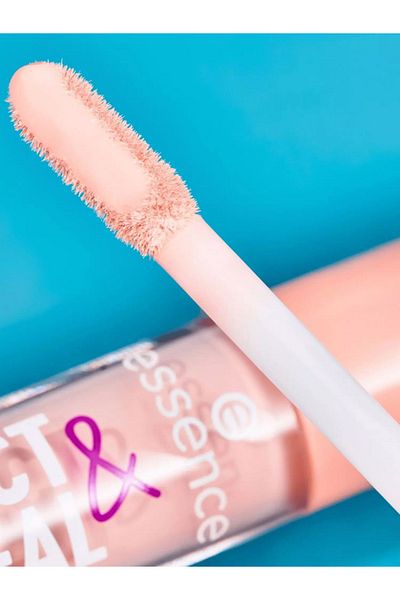 Essence Correct and Conceal Brightening Concealer 10