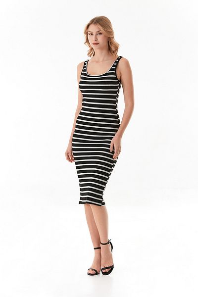 Fulla Moda Βασικό ριγέ φόρεμα με ραβδώσεις