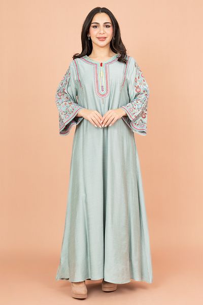 IKKXA Mandarin Collar Hand Embroidered Jalabiya