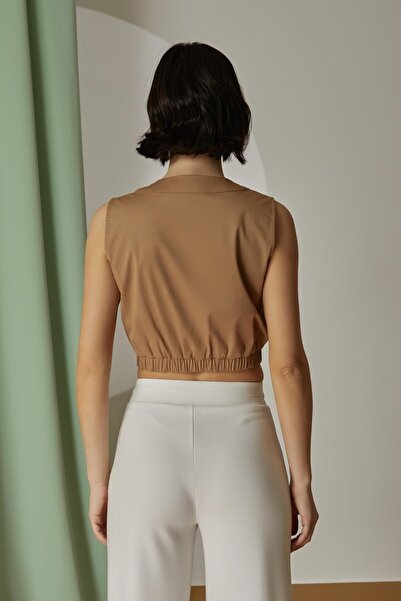 Naar 12702 Vest Camel