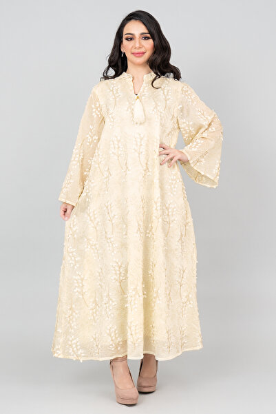 IKKXA جلابية مطرزة بـ Petal Grace