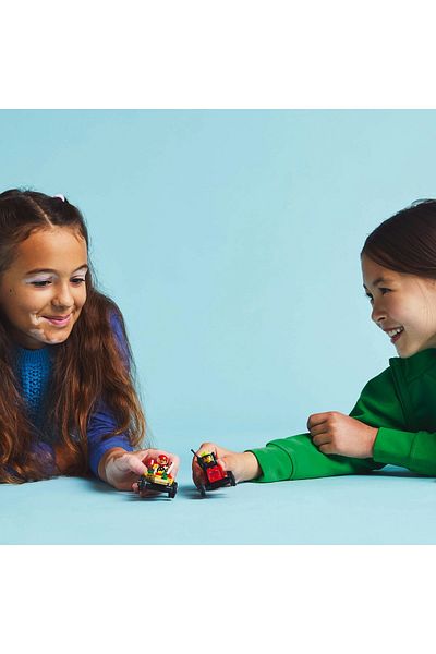 LEGO Set LEGO City - Pachet de curse Furgoneta de pizza vs. camion de pompieri (60458)
