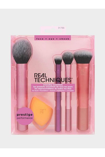Real Techniques Everyday Essentials