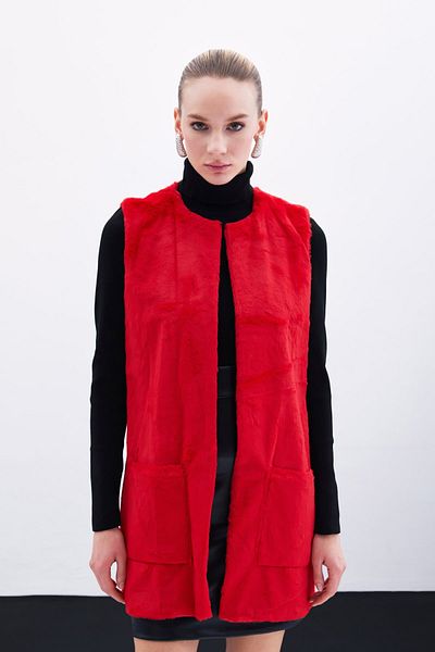 Sateen Pocket Detailed Plush Vest - Red