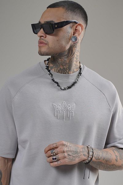 king brich Μπλουζάκι Unisex Oversize Fit με λογότυπο στο μπροστινό μέρος και λεπτομέρεια κεντήματος Raglan Sleeve
