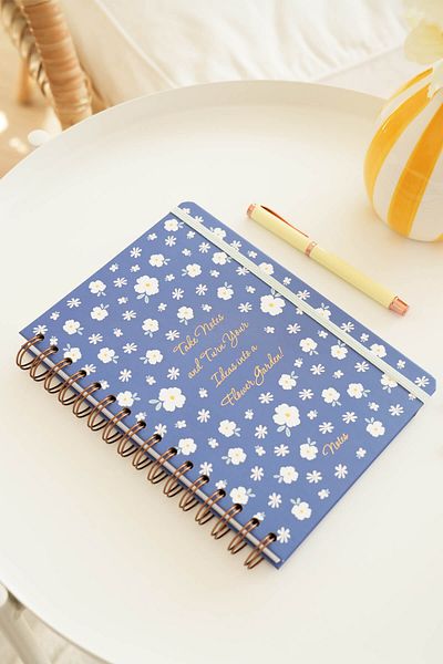 Matt Notebook دفتر ملاحظات غير مؤرخ مقاس A5 مقاس 15 × 21 سم مع حلقة مطاطية