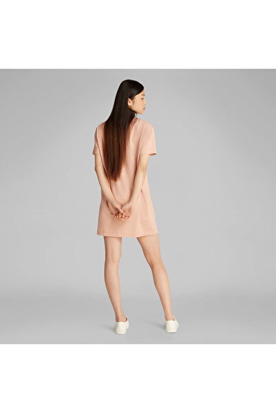 Calvin Klein Kadın Rahat Kesim Yuvarlak Yaka CK Logolu Pamuklu Kısa Kollu Pembe Elbise J20J225273-TCP