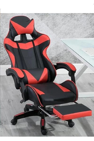 Cady One Gaming chair with adjustable leather backrest and comfortable headrest