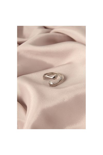 Skygo Adjustable Silver Color Metal Hugging Hands Model Women's Ring - Tj-Byk2135