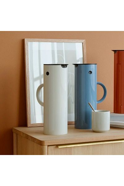 stelton Vacuum insulated mug, EM77 Sand, 1 liter