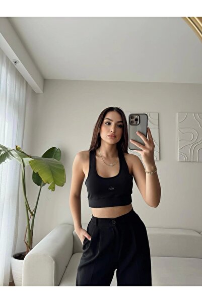 Zoom Butik Sports Crop