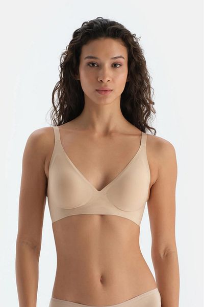 Dagi ten 1135Kc Suzıe No Underwire Σουτιέν χωρίς ραφή χωρίς ίχνη