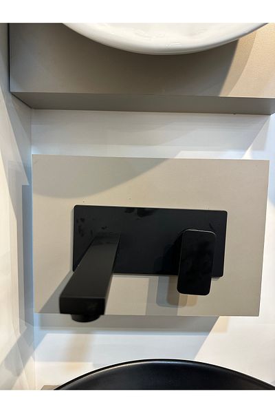 İSAOĞLU YAPI Matte Black Built-In Sink Faucet Wall Mounted Undermount Sink Fixture