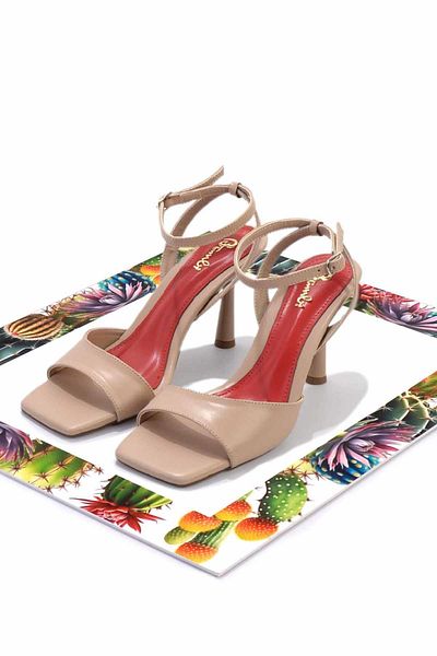 Bambi Pantofi clasici cu toc de damă bej K 05209731509
