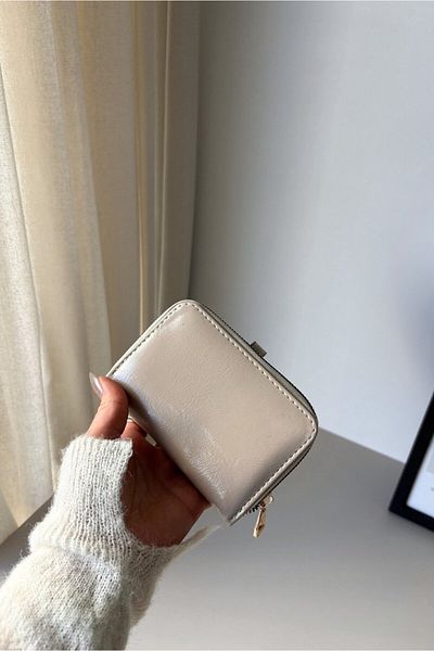 Yuka Atelier Jill Vintage Model Shiny Faux Leather Wallet