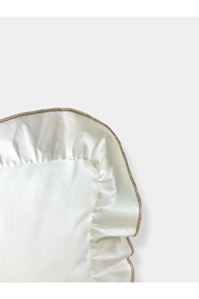 Messido Kişiye Özel Nakışlı İsimli Bebek Yastığı – Fırfırlı,  25x37 cm Bebek Yastık Yumuşak & Şık Tasarım